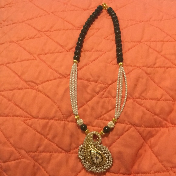 Necklace - Picture 1 of 2